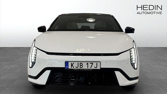 Kia EV4 2 of 18