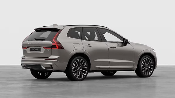 Volvo XC60 15 of 23