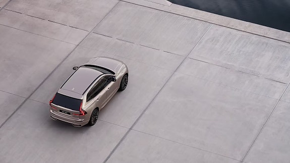 Volvo XC60 5 of 23