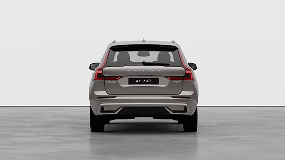 Volvo XC60 18 of 23