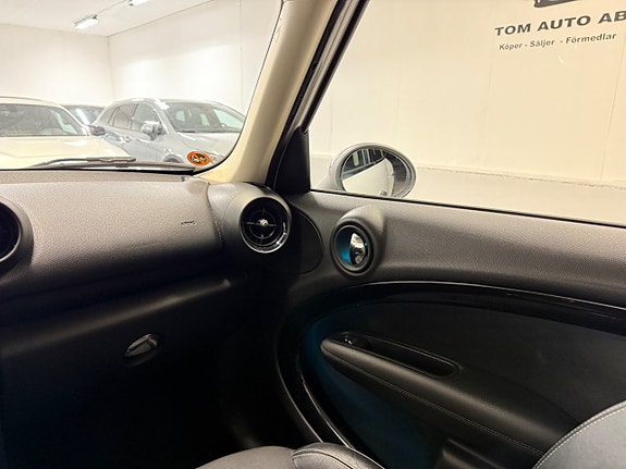 MINI Countryman Cooper D 17 of 20