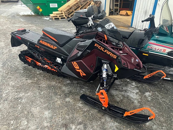 Polaris Switchback Assault 9R -146"