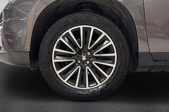Peugeot 2008 8 of 20