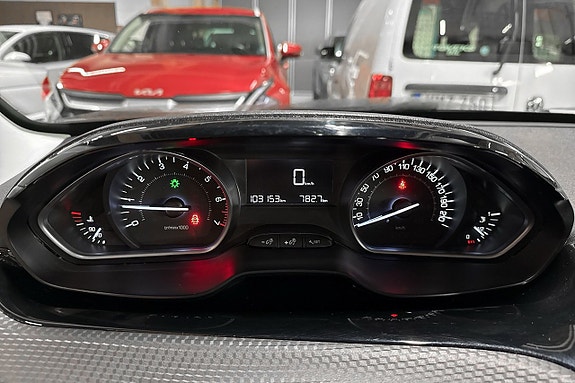 Peugeot 2008 11 of 20