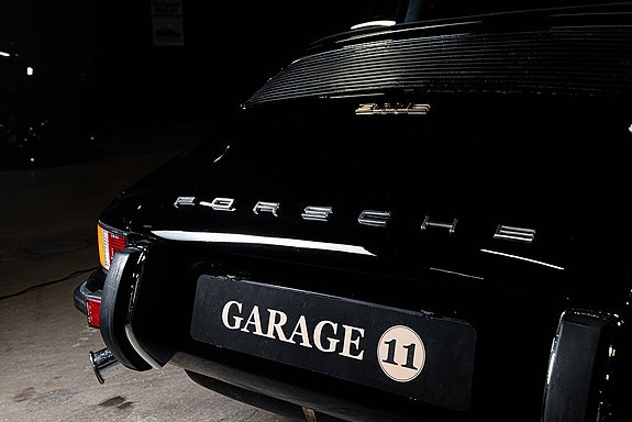 Porsche 911 Targa 23 of 30