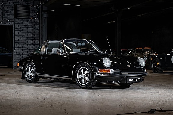 Porsche 911 Targa 9 of 30