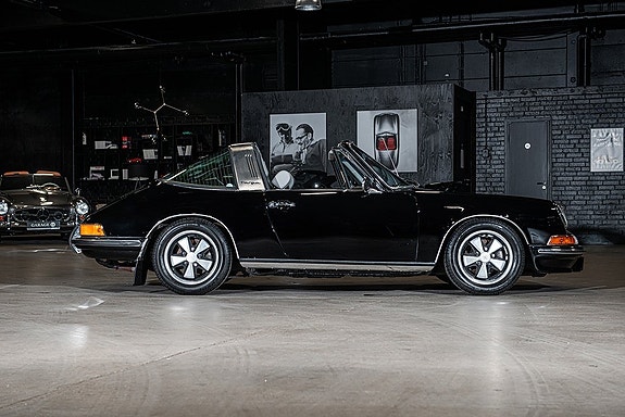 Porsche 911 Targa 8 of 30
