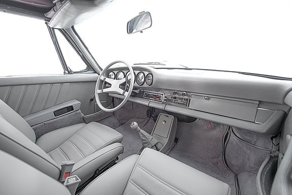 Porsche 911 Targa 15 of 30