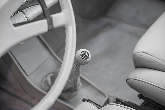 Porsche 911 Targa 19 of 30