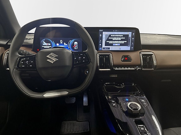 Suzuki eVitara 8 of 15