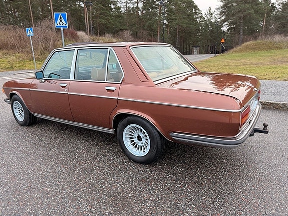 BMW 3.0SI 3 of 5