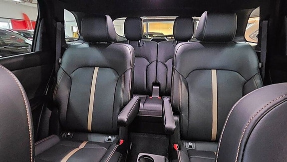 Mazda CX-80 13 of 14