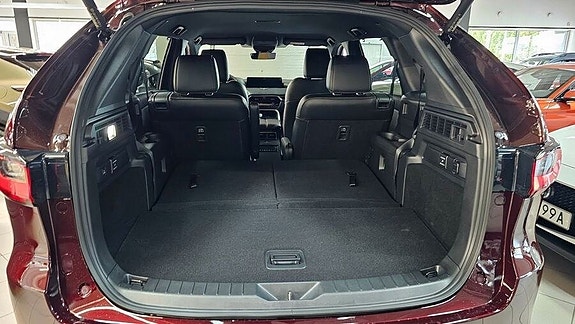 Mazda CX-80 8 of 14