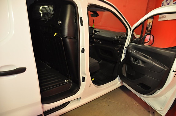 Peugeot Partner 12 of 21