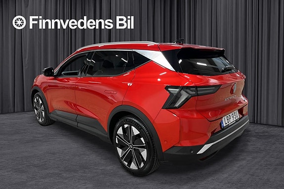 Renault Scenic E-Tech 4 of 5