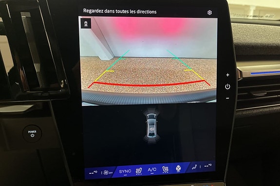 Renault Scenic E-Tech 14 of 16