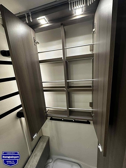 Kabe ESTATE 470 GLE Långbädd / Resevagn 16 of 21