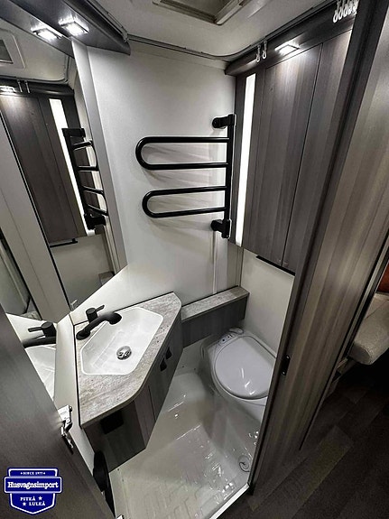 Kabe ESTATE 470 GLE Långbädd / Resevagn 14 of 21