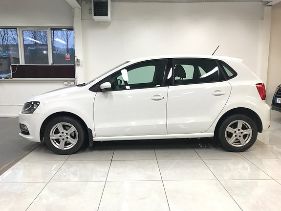 Volkswagen Polo 3 of 5