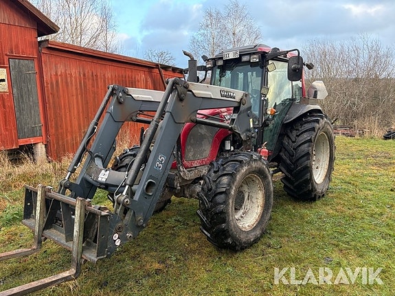 Traktor Valtra Valmet A 92 Med frontlastare