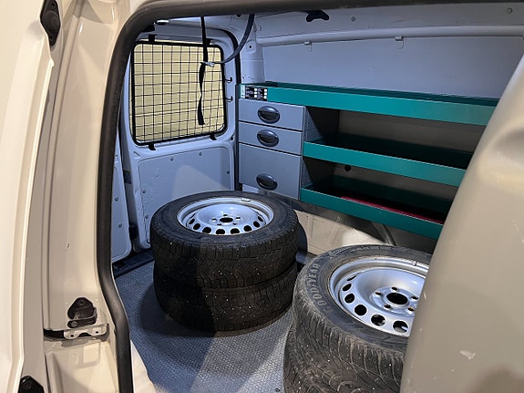 Volkswagen Caddy 9 of 15