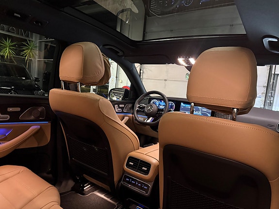 Mercedes-Benz GLS450 d 3 of 5