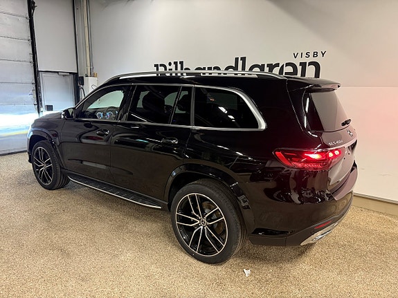 Mercedes-Benz GLS450 d 2 of 5