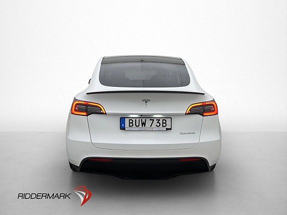 Tesla Model Y 5 of 26