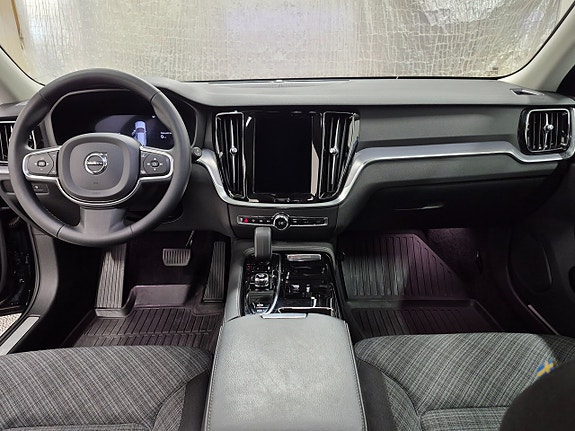 Volvo V60 8 of 11
