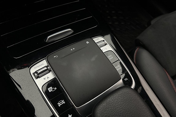 Mercedes-Benz CLA220 26 of 27