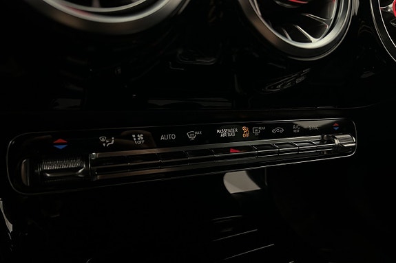 Mercedes-Benz CLA220 25 of 27