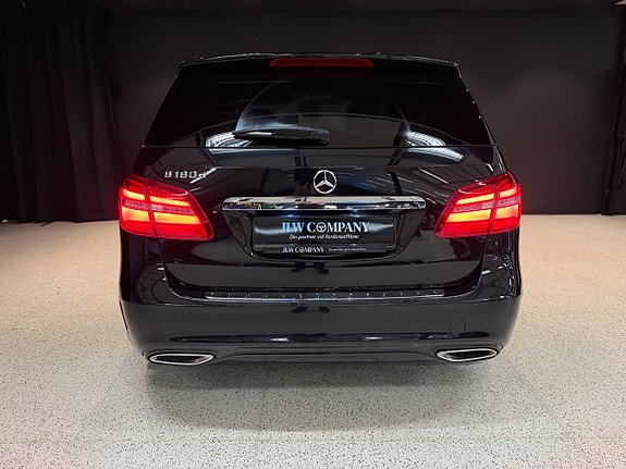 Mercedes-Benz B180 d 7 of 14