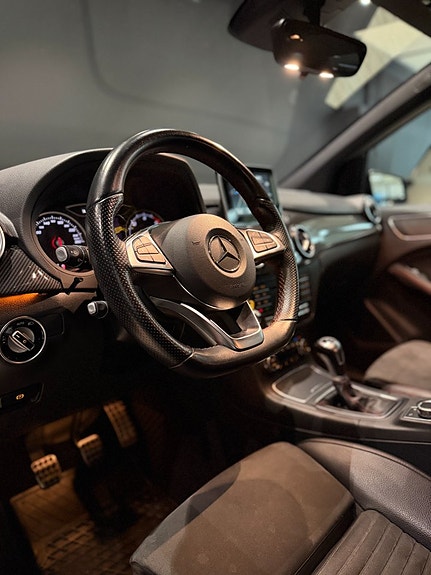 Mercedes-Benz B180 d 11 of 14