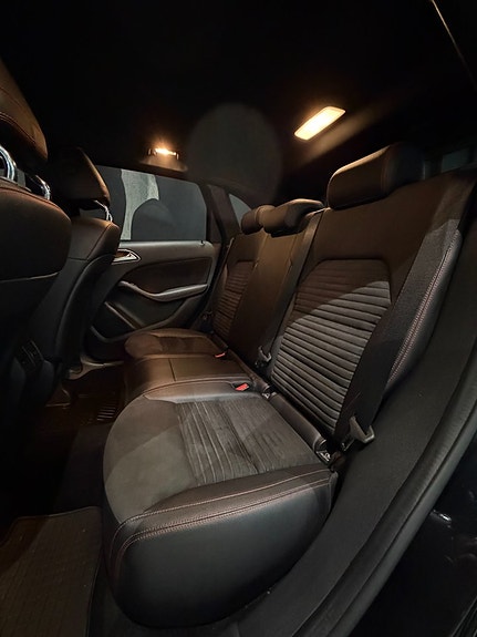 Mercedes-Benz B180 d 9 of 14