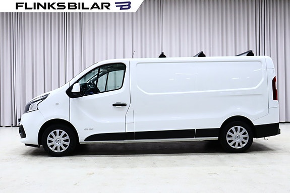 Nissan NV300
