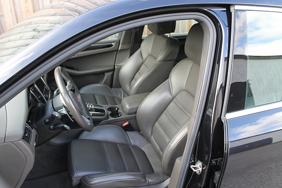 Porsche Macan 5 of 5