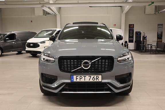 Volvo XC90 3 of 5