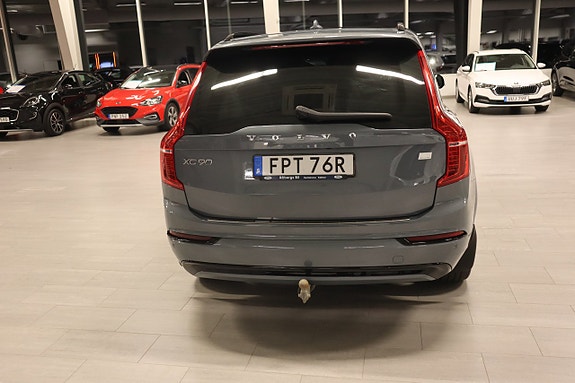 Volvo XC90 4 of 5