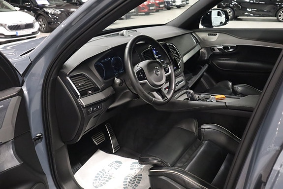 Volvo XC90 6 of 19