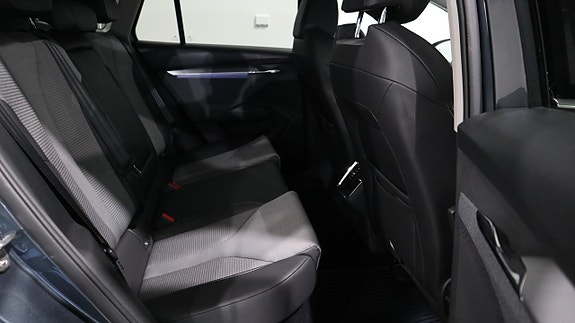 Skoda Enyaq 9 of 19
