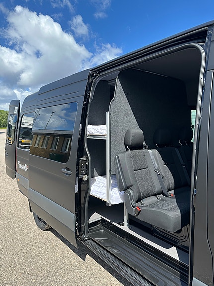 Mercedes-Benz Sprinter 3 of 12
