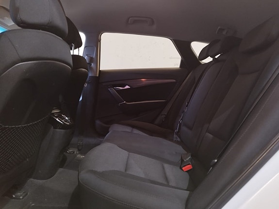 Hyundai i40 10 of 14