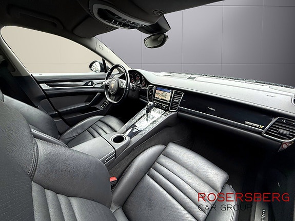 Porsche Panamera 6 of 11