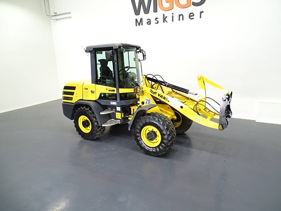 Yanmar V80 - 18 3 of 6