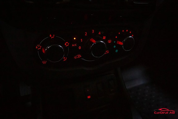 Dacia Duster 25 of 27