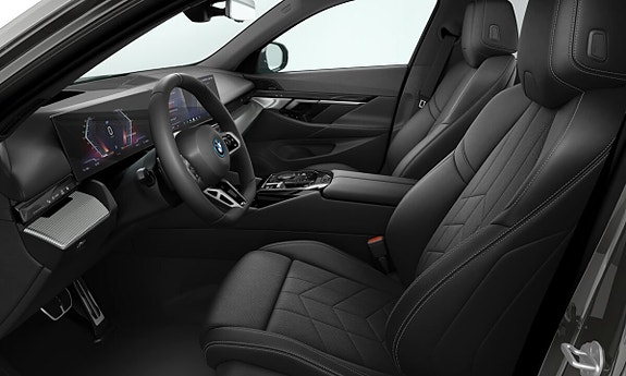 BMW i5 4 of 4