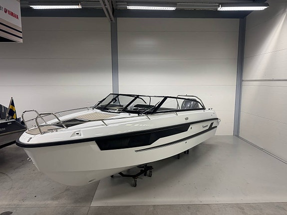 Yamarin 67 DC *NY 2026* inkl Yamaha 225hk   Premium Edition