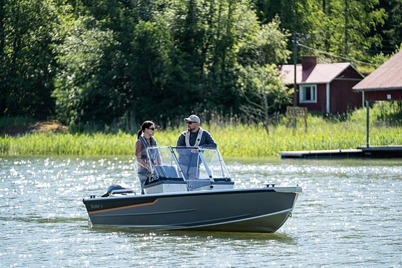 Buster S2 Fishing edition med Yamha F30 BETL 2026 2 of 6