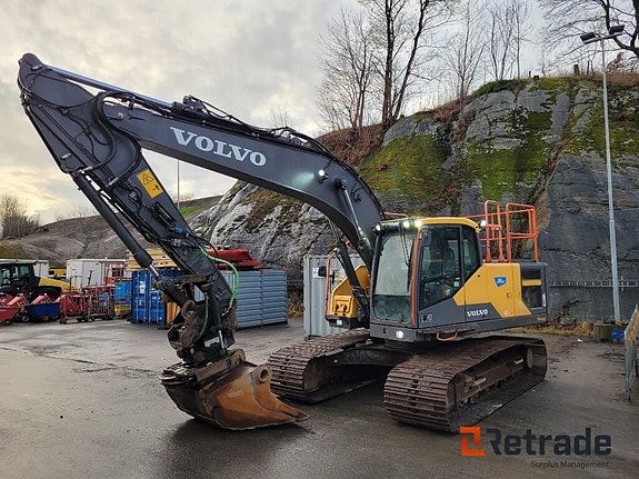 Grävmaskin Volvo EC220EL med grävsystem