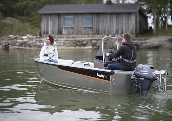 Buster S1 2026 med Yamaha F30 BETL